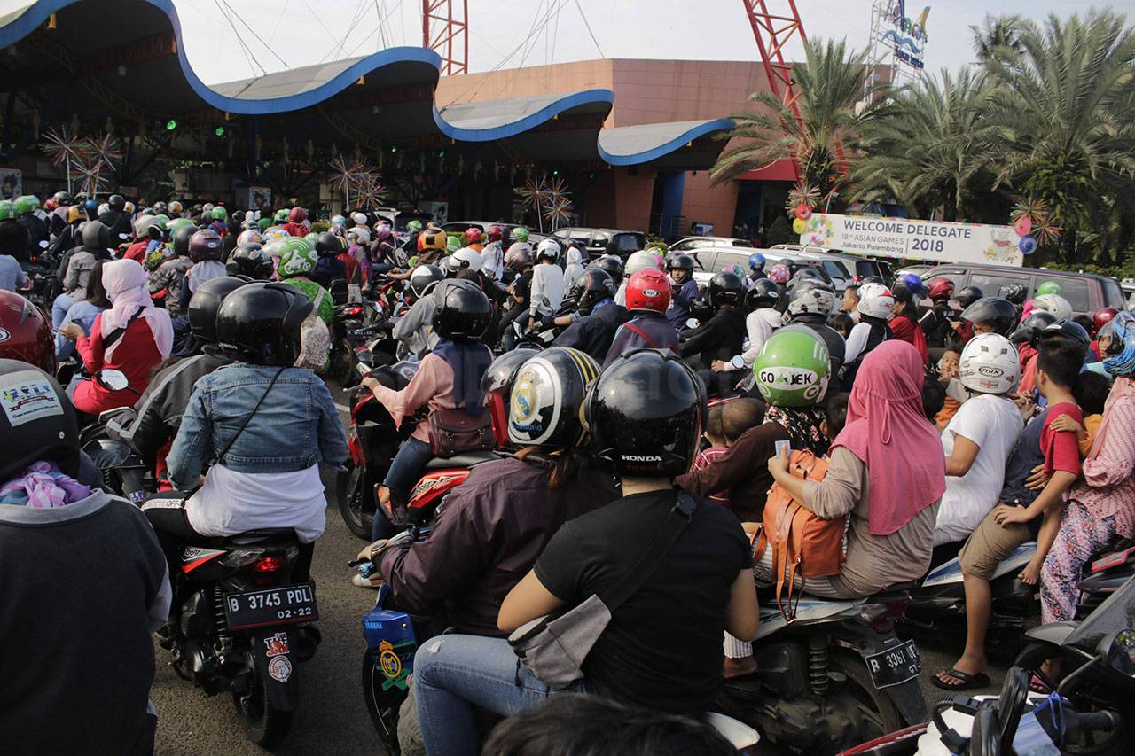 Libur Pilkada Warga...