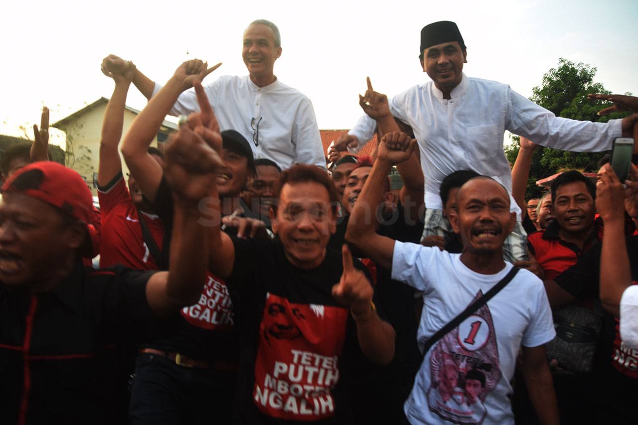 Pendukung Arak Ganjar-Yasin...