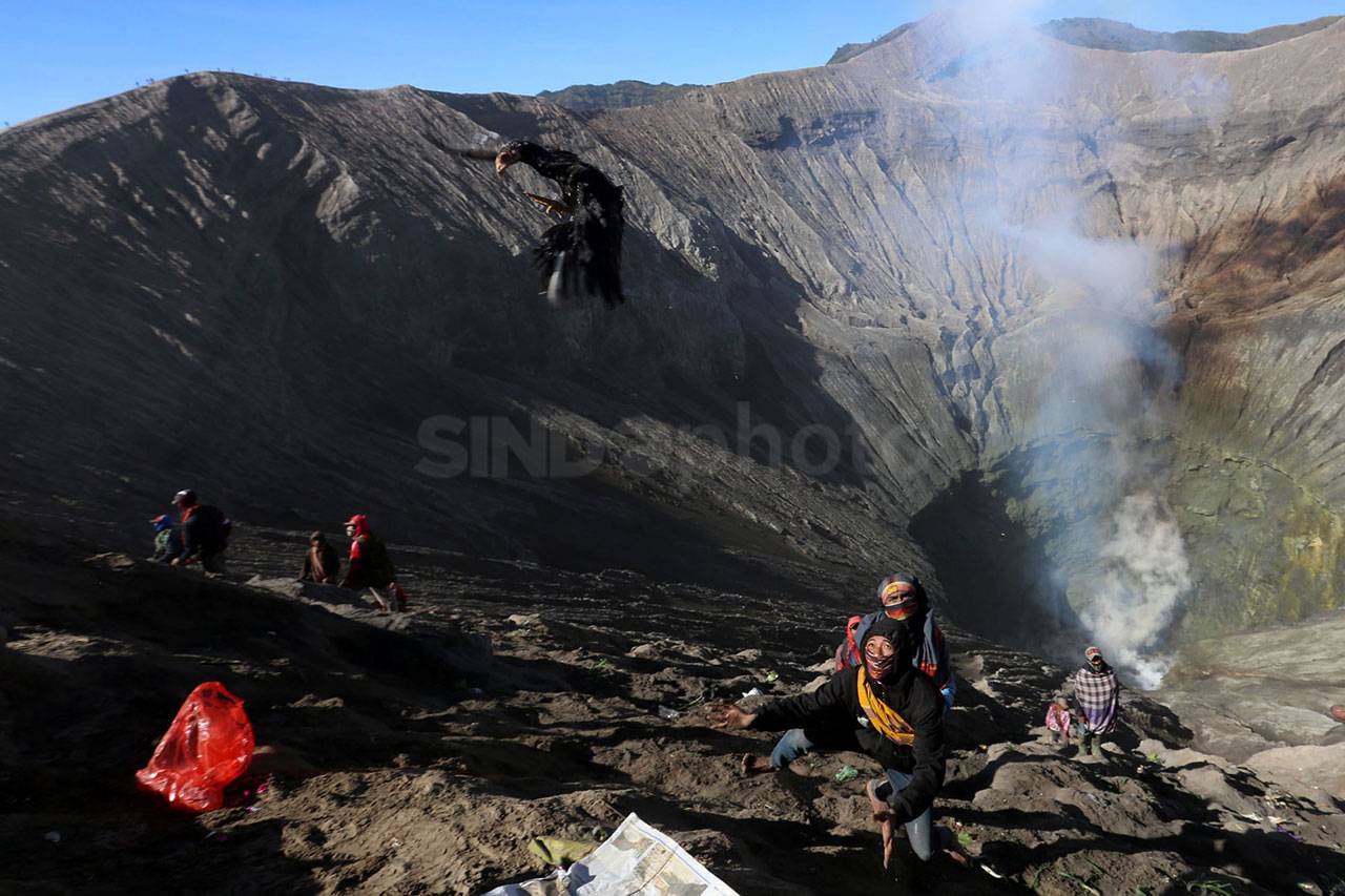 Warga Hindu Tengger...
