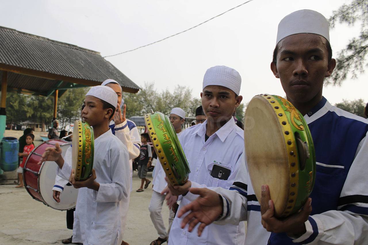 Tradisi Arak-arakan...