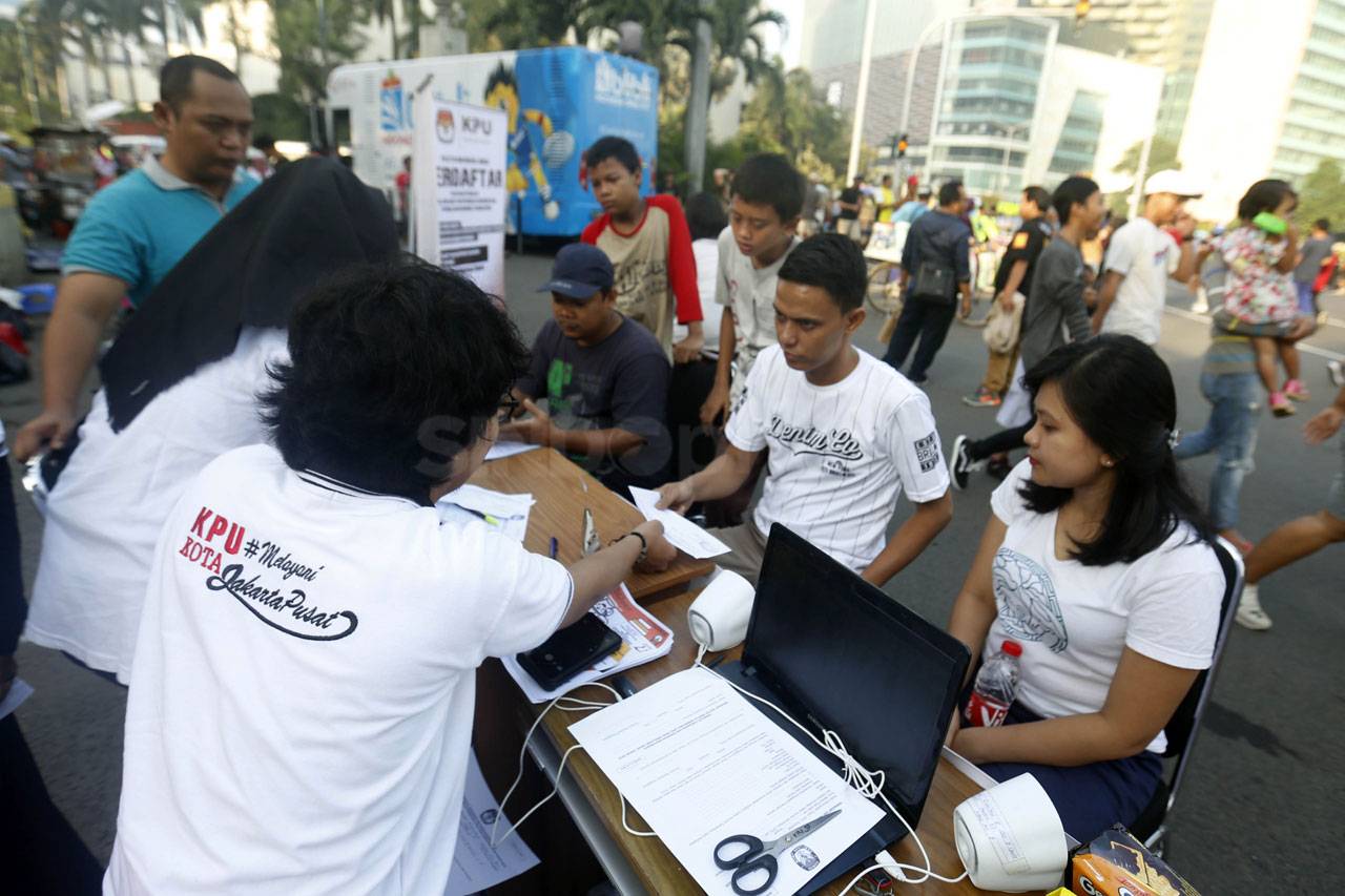 KPU DKI Jakarta Buka...