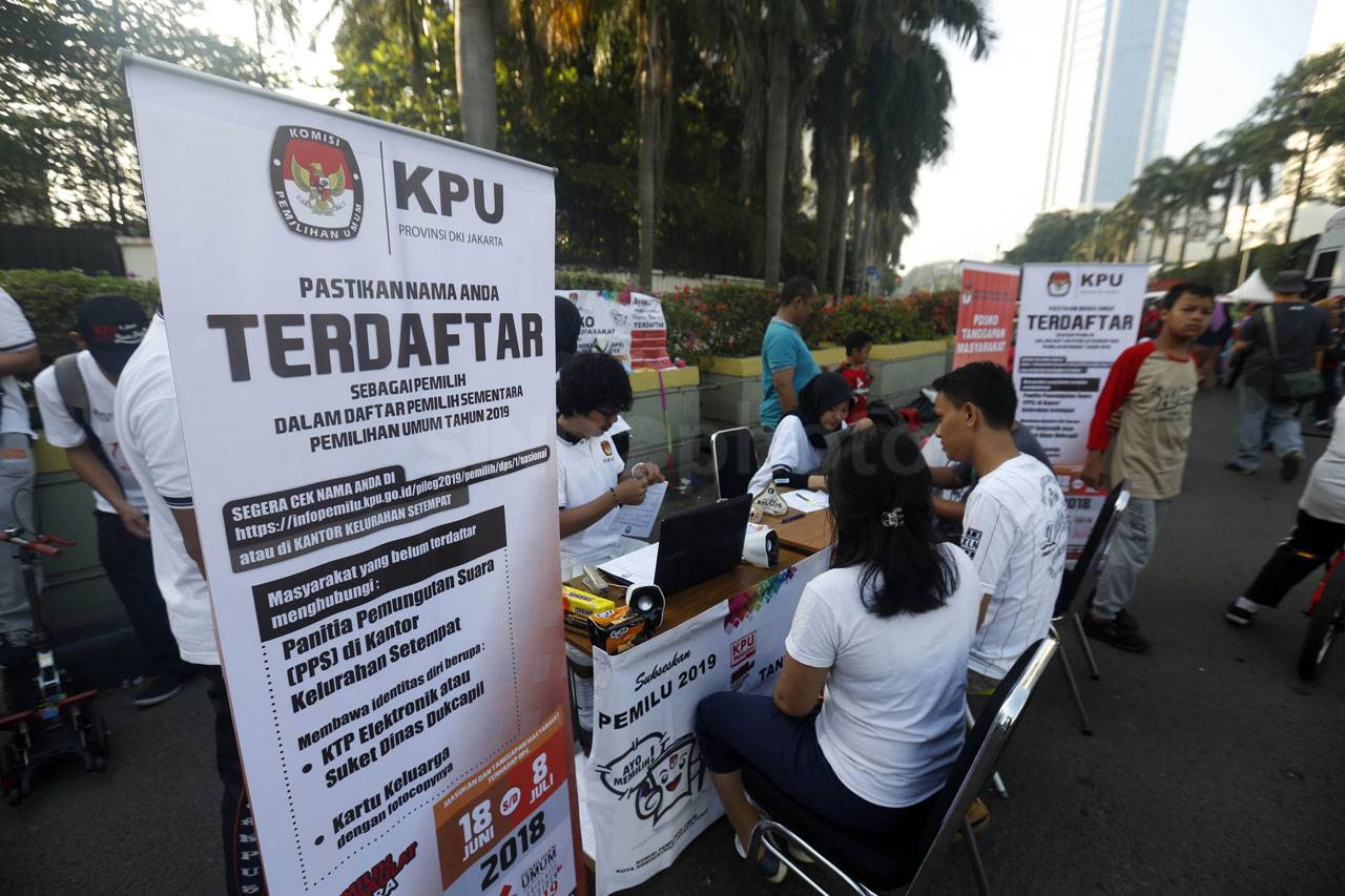 KPU DKI Jakarta Buka...