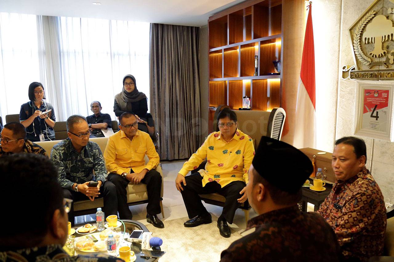 Bawaslu Sosialisasikan...