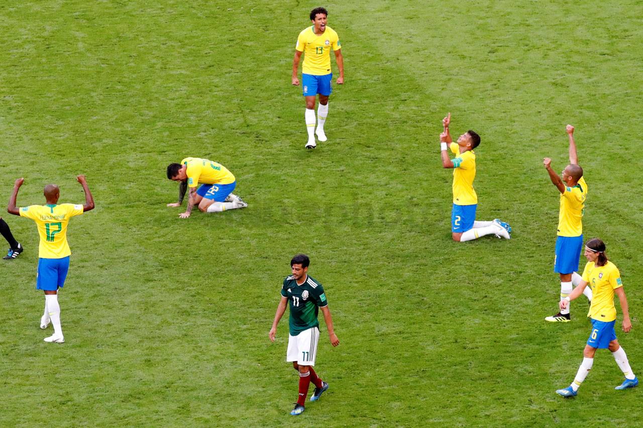 Tundukkan Meksiko 2-0,...