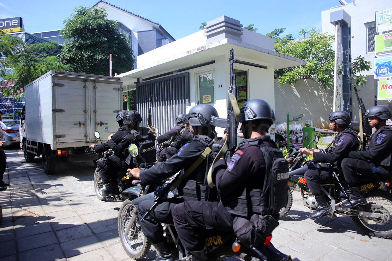 KPU Sulsel Gelar Pleno...