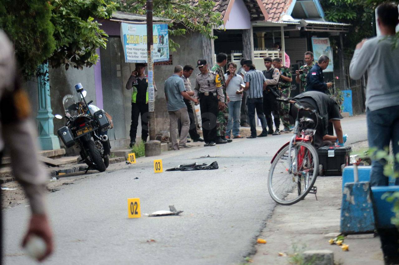 Polisi Lakukan Olah...
