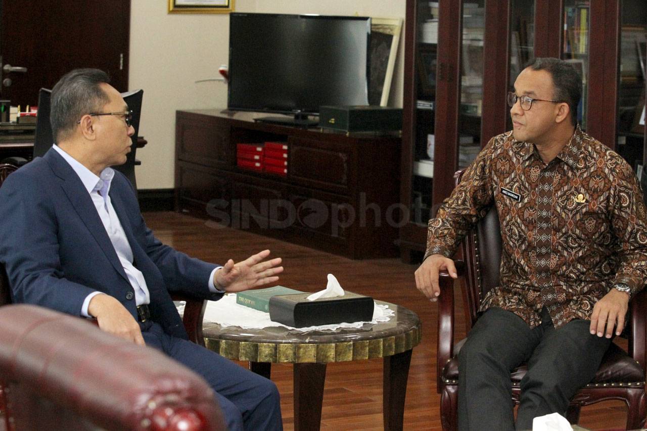 Ketua MPR Bertemu dengan...