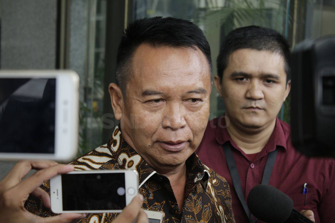 KPK Periksa Anggota...