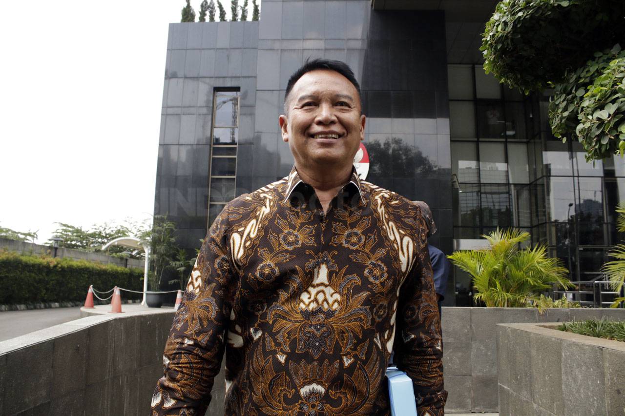 KPK Periksa Anggota...