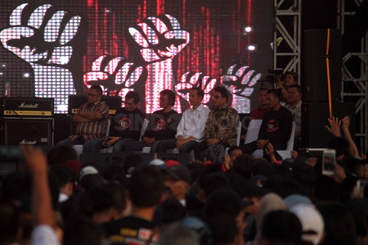 Presiden Jokowi Hadiri...