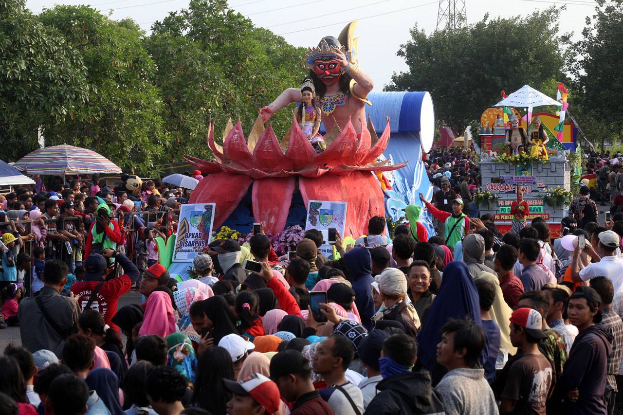 Kemeriahan Pekan Budaya...