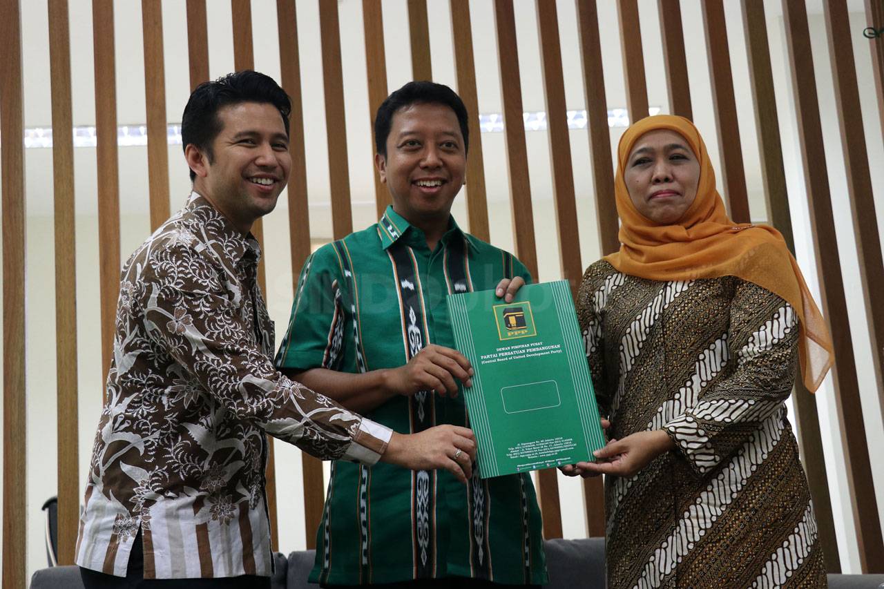 Khofifah dan Emil Dardak...