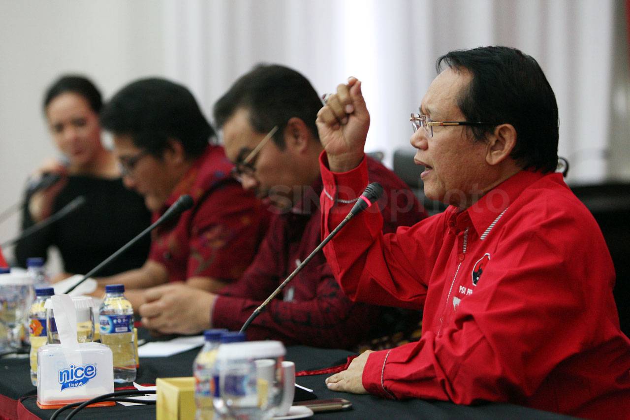 PDI Perjuangan Gelar...