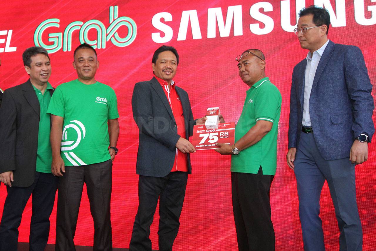 Grab Gandeng Samsung,...