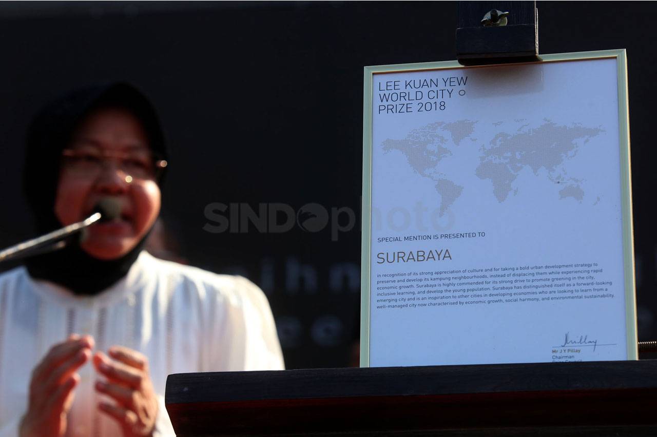 Kota Surabaya Raih Penghargaan...