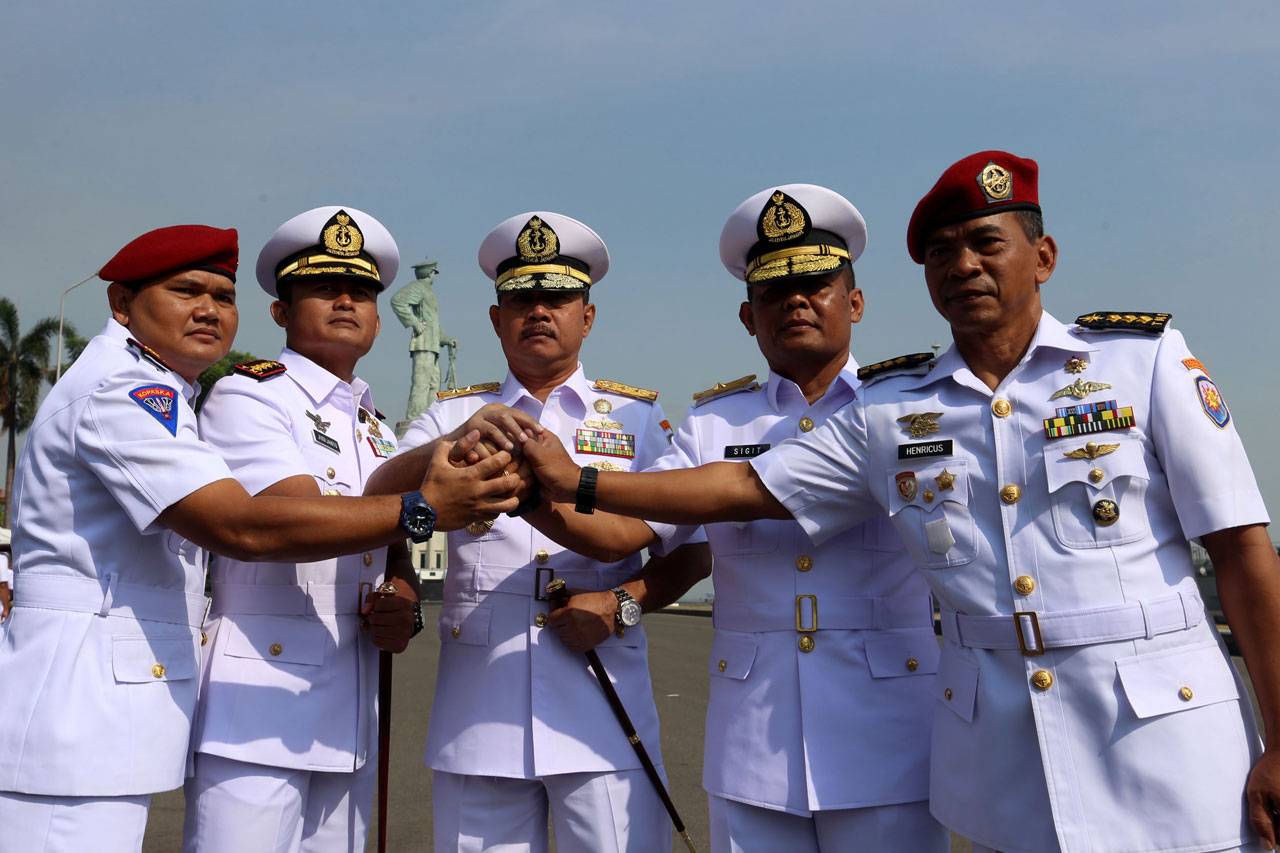Pangkoarmada II Laksamana...
