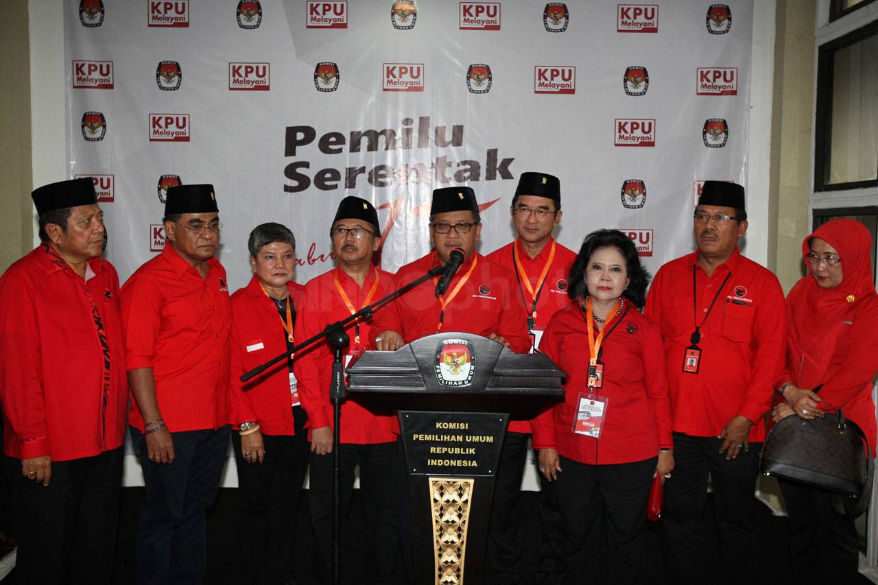 PDI Perjuangan Serahkan...