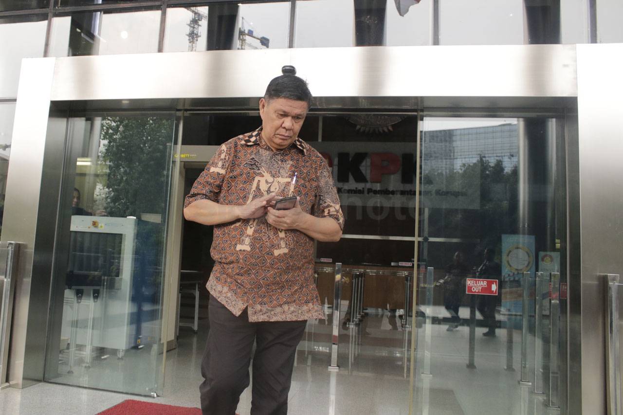 KPK Periksa Mantan Bupati...