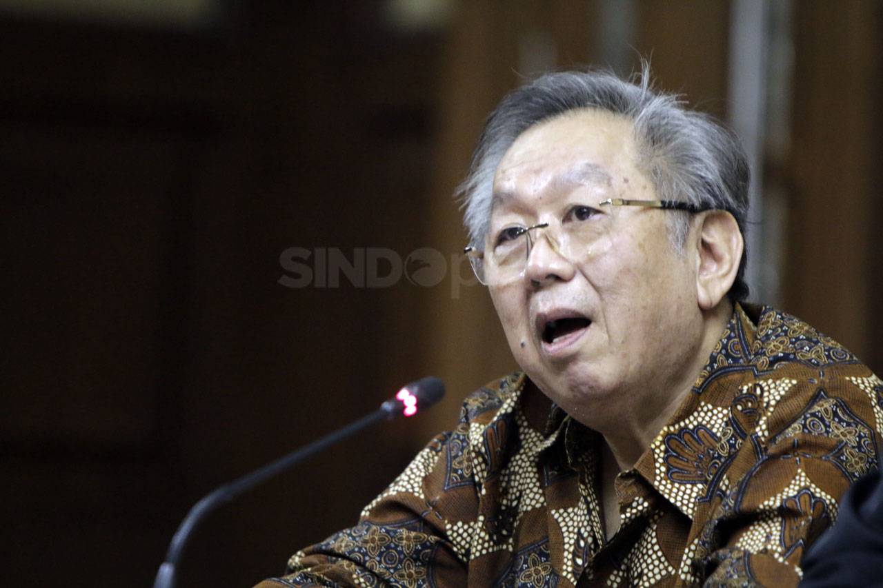 Pengusaha Edward Soeryadjaya...