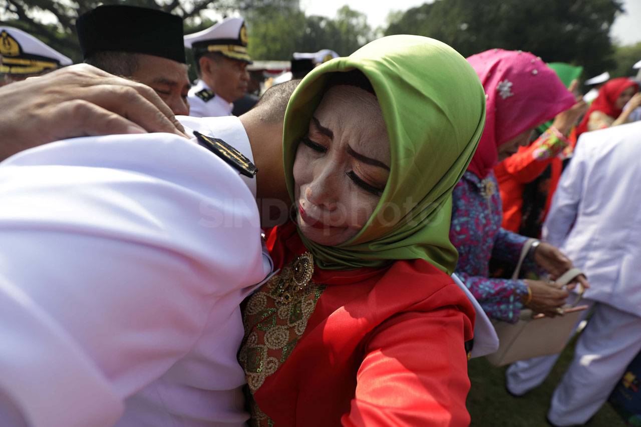 Presiden Jokowi Lantik...