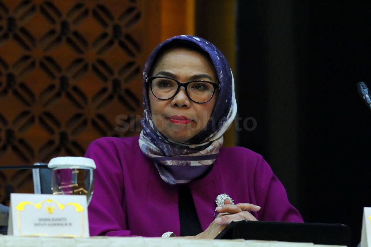 Rapat Dewan Gubernur...