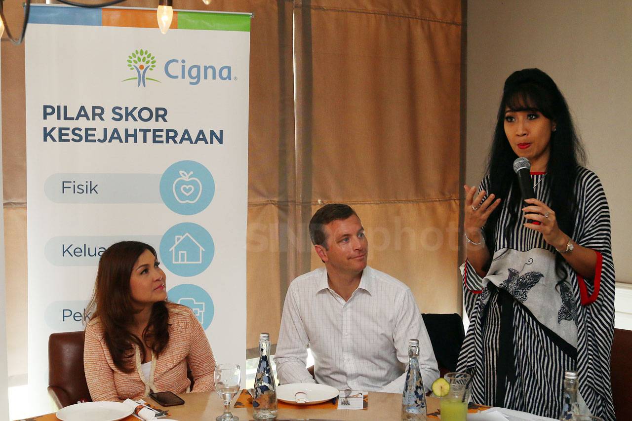 Hasil Survei Cigna,...