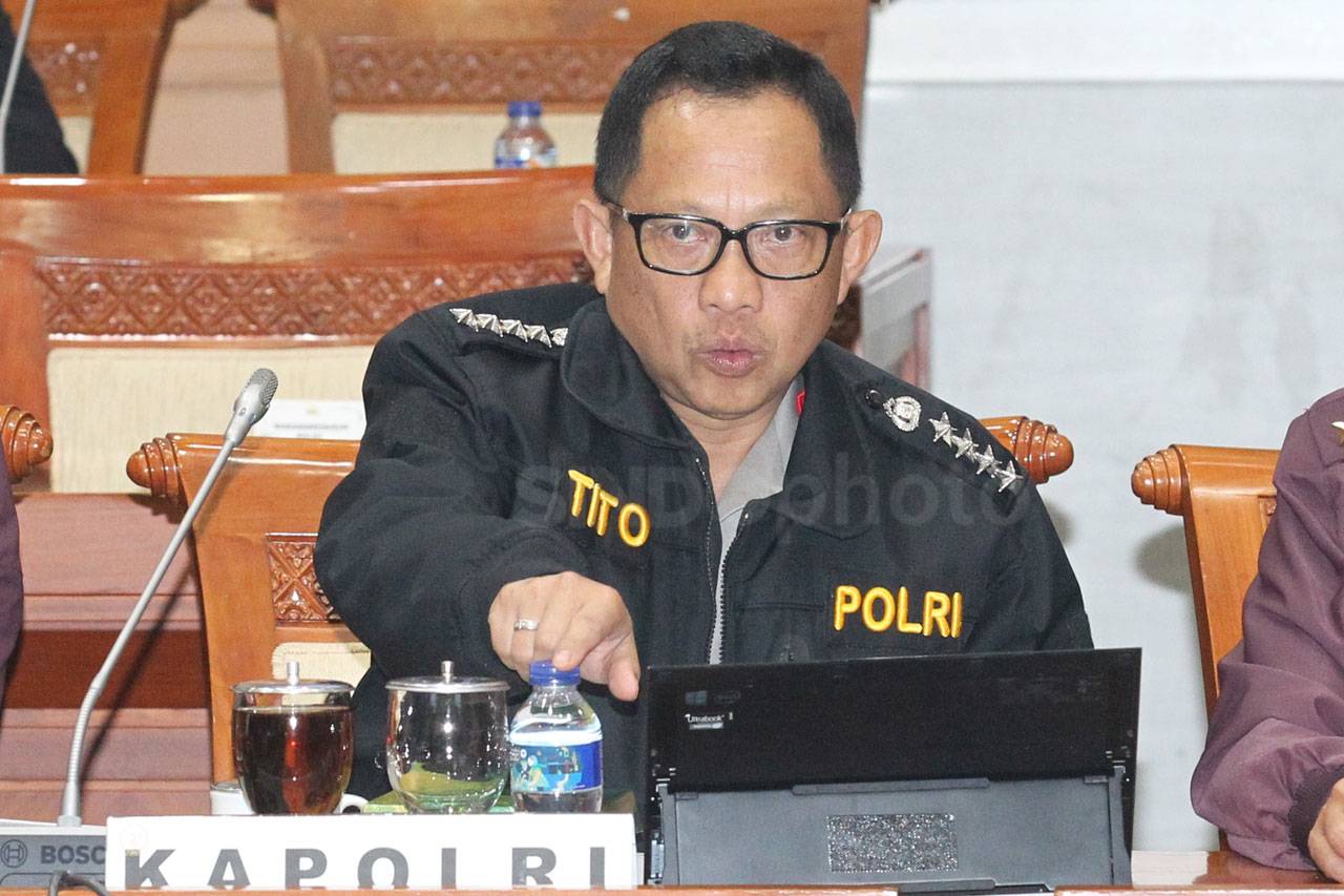 Kapolri Rapat Kerja...