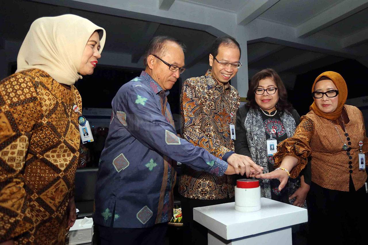 Bank Bjb Resmikan Bjb...