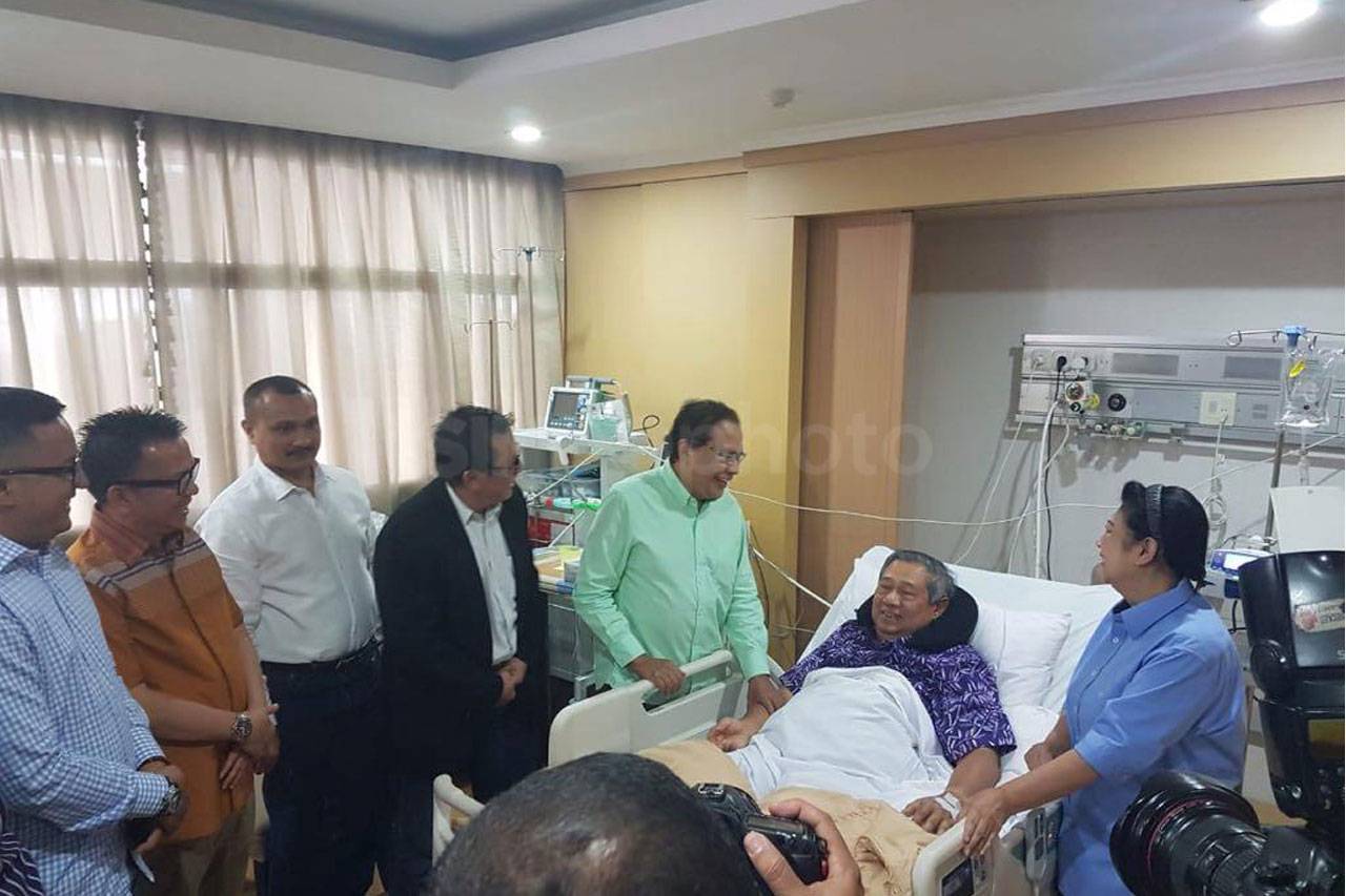 Rizal Ramli Besuk SBY...
