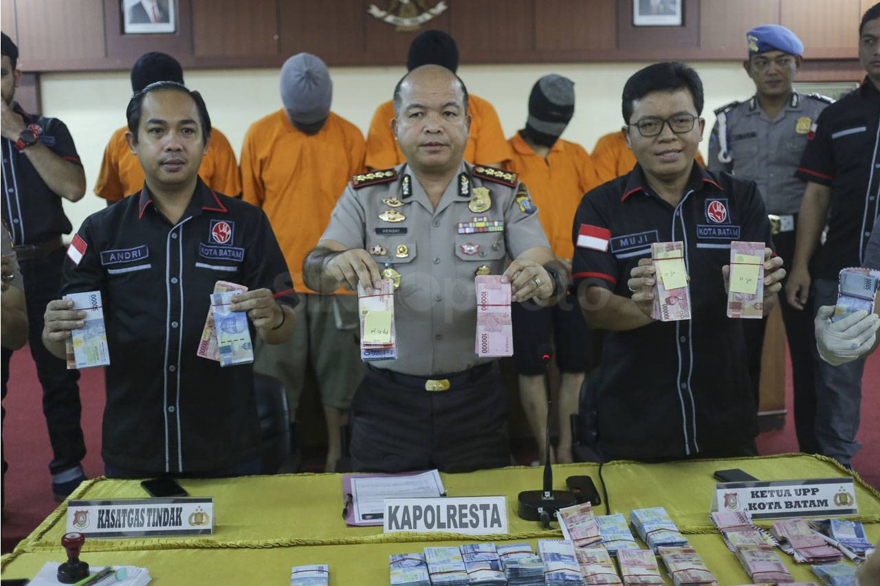 Polresta Barelang Tangkap...