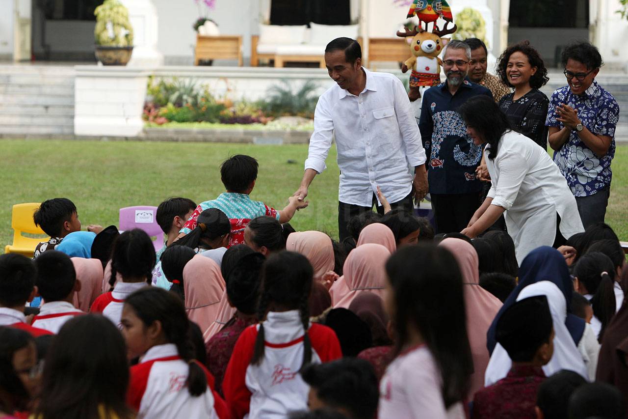 Presiden Jokowi Ajak...