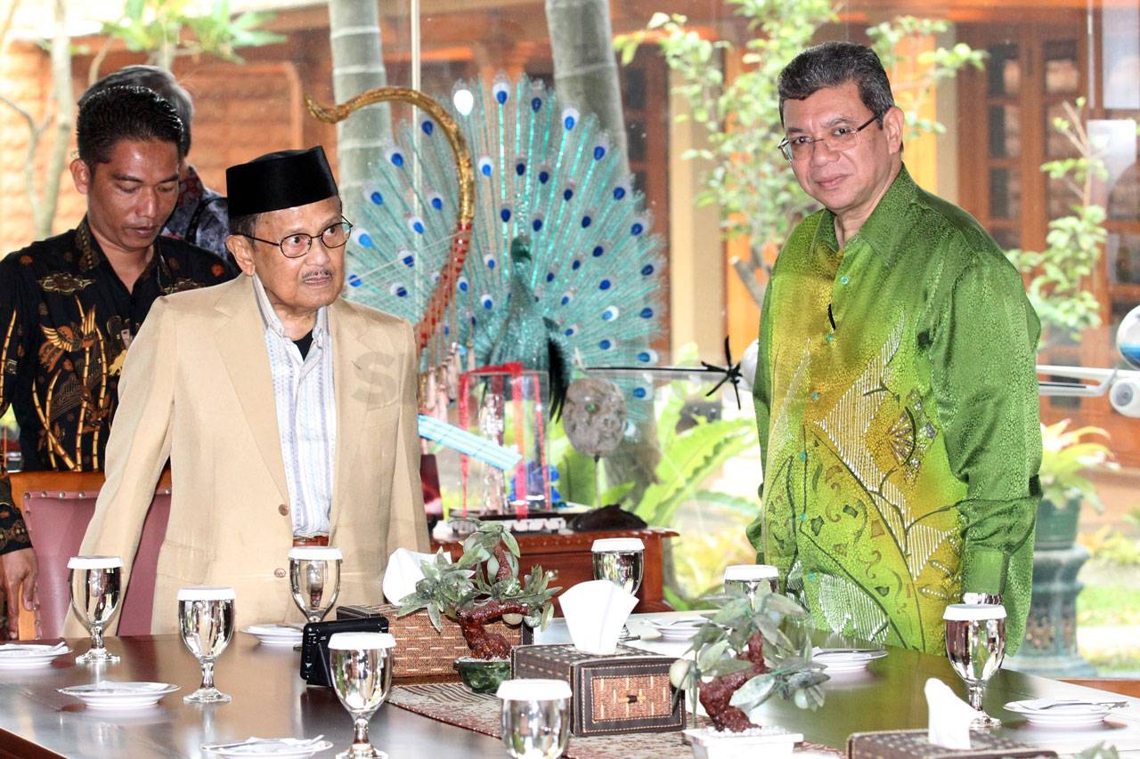 Menlu Malaysia Datuk...