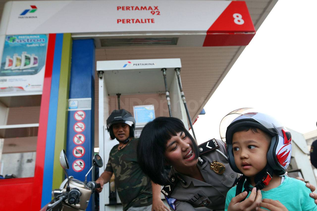 Peringati Hari Anak...