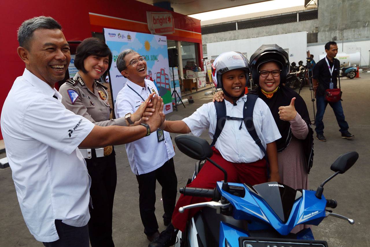 Peringati Hari Anak...