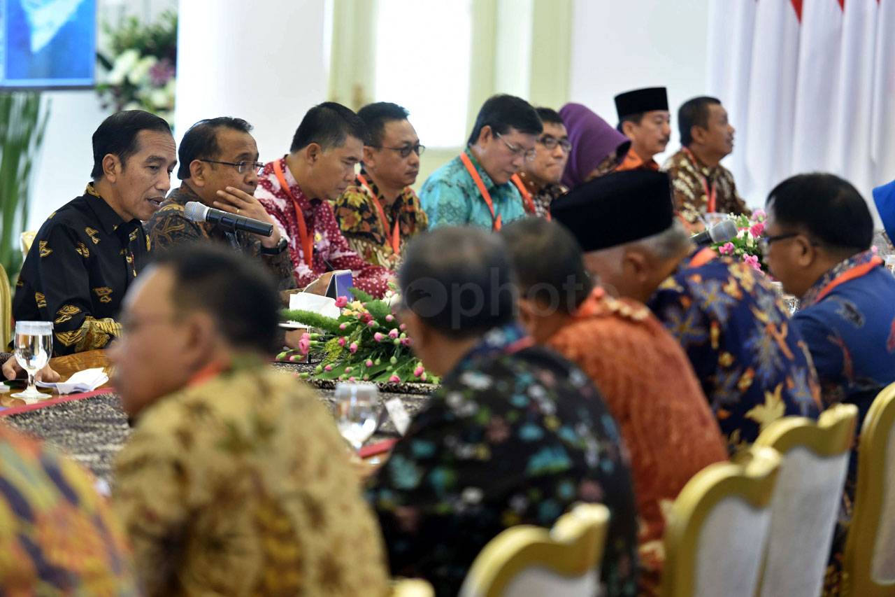 Presiden Jokowi Silaturahmi...
