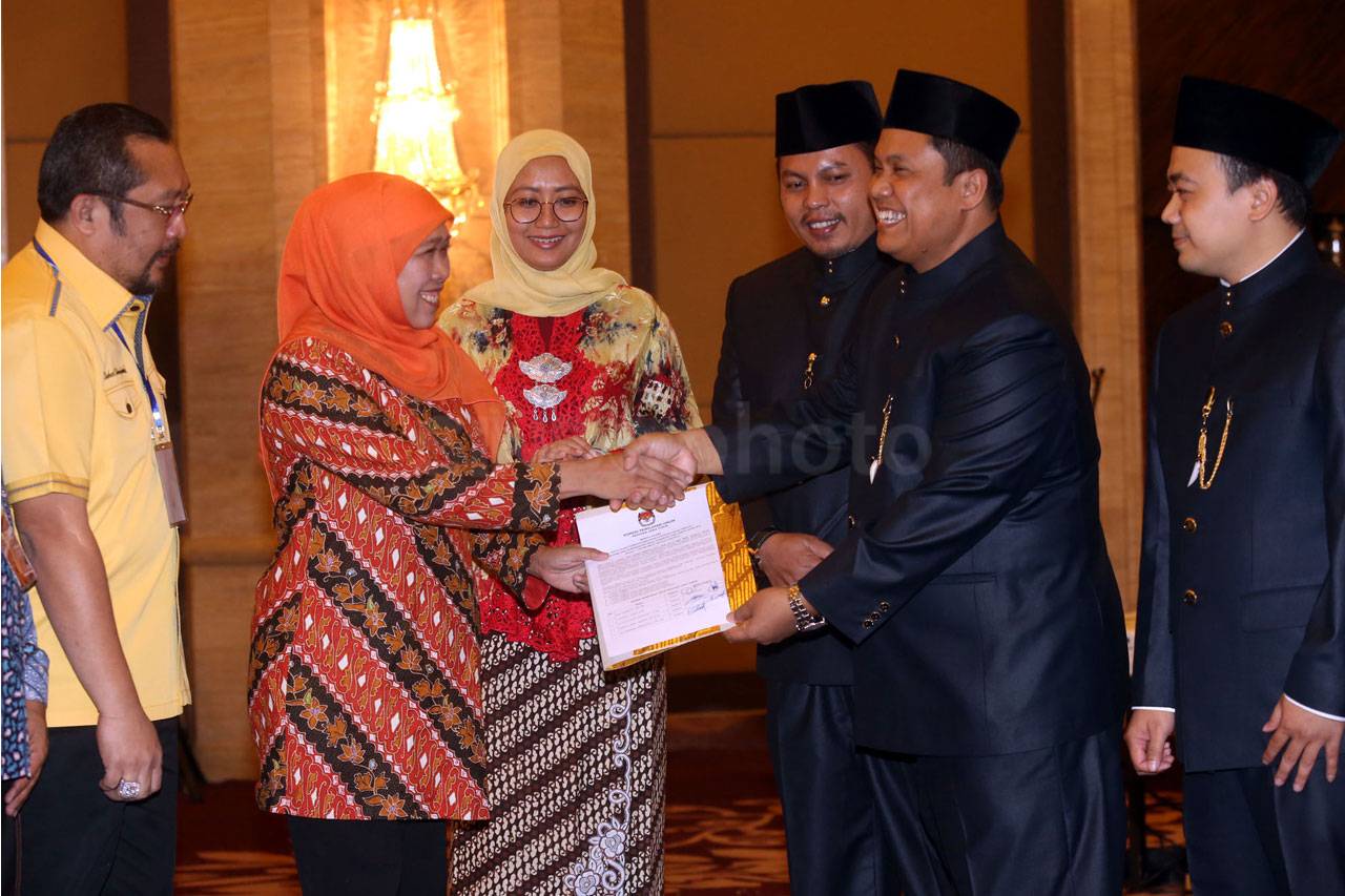 KPU Jatim Tetapkan Pasangan...