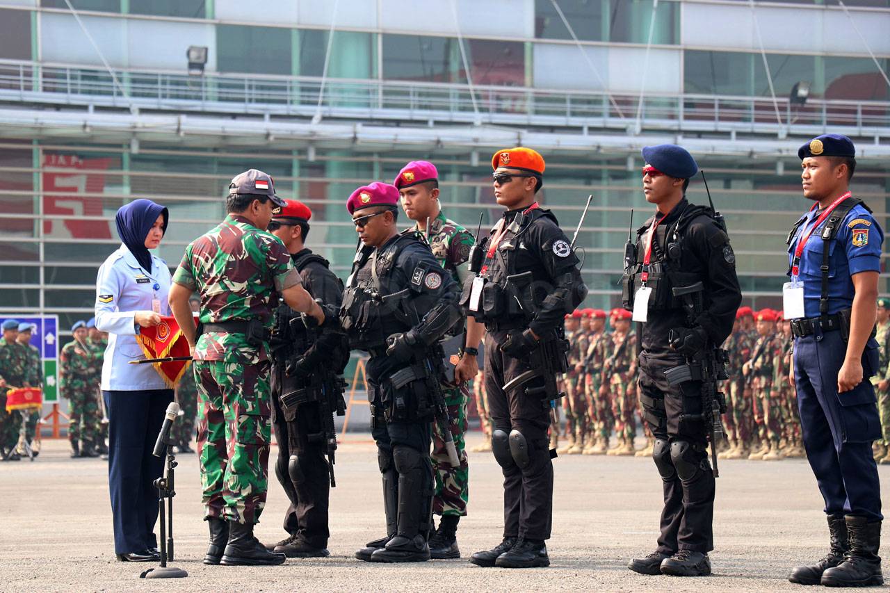Panglima TNI Tutup Latihan...
