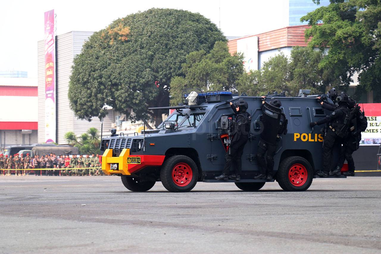 Panglima TNI Tutup Latihan...