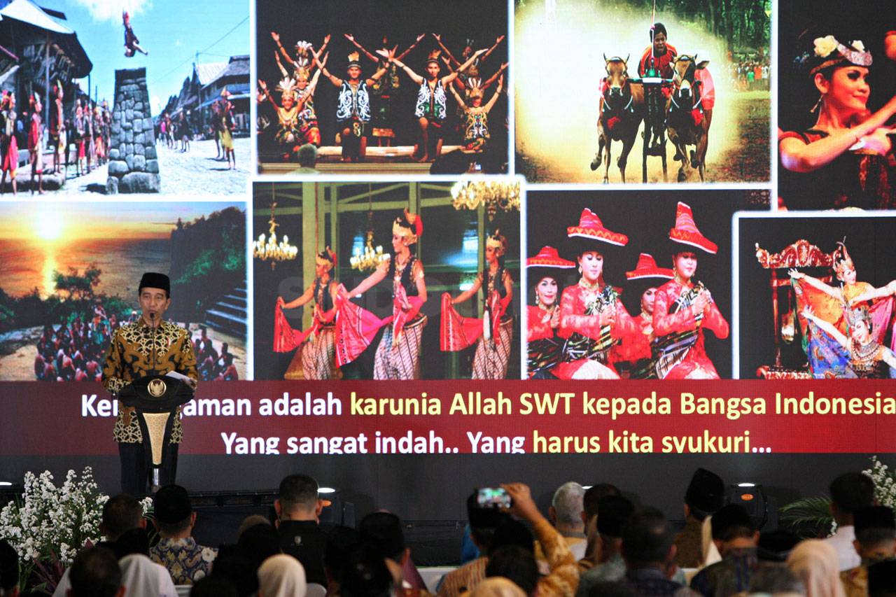 Presiden Jokowi Hadiri...