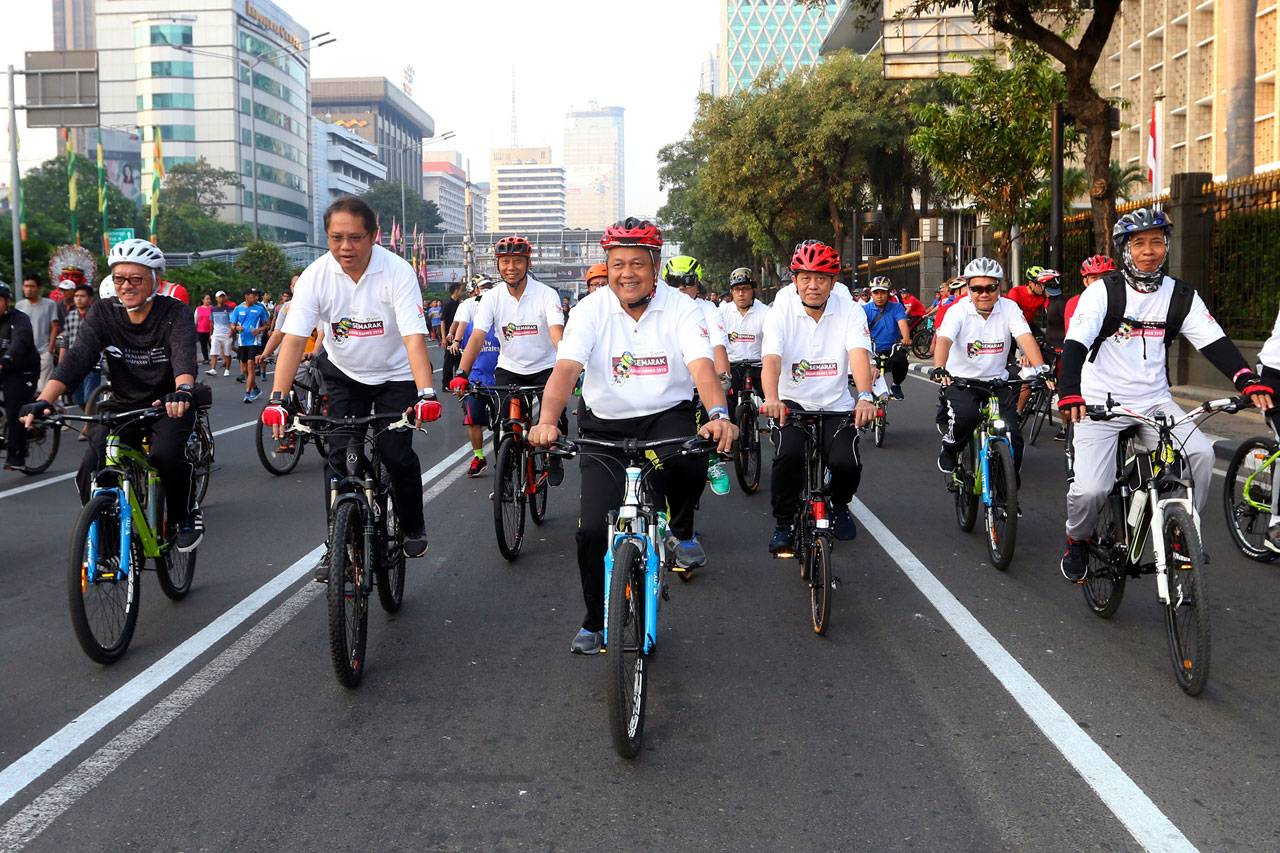 Gubernur BI dan Menkominfo...