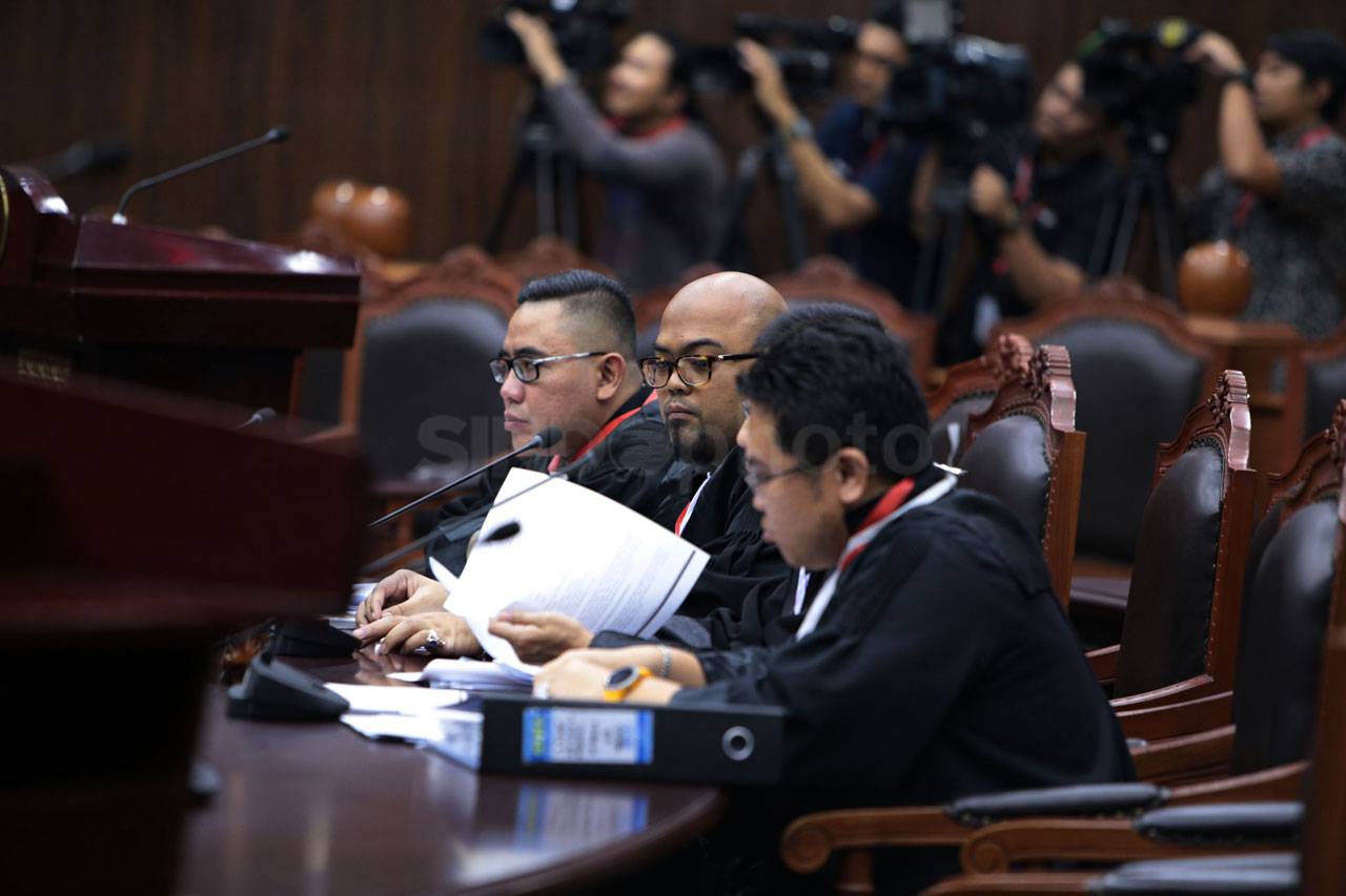 MK Gelar Sidang Perbaikan...
