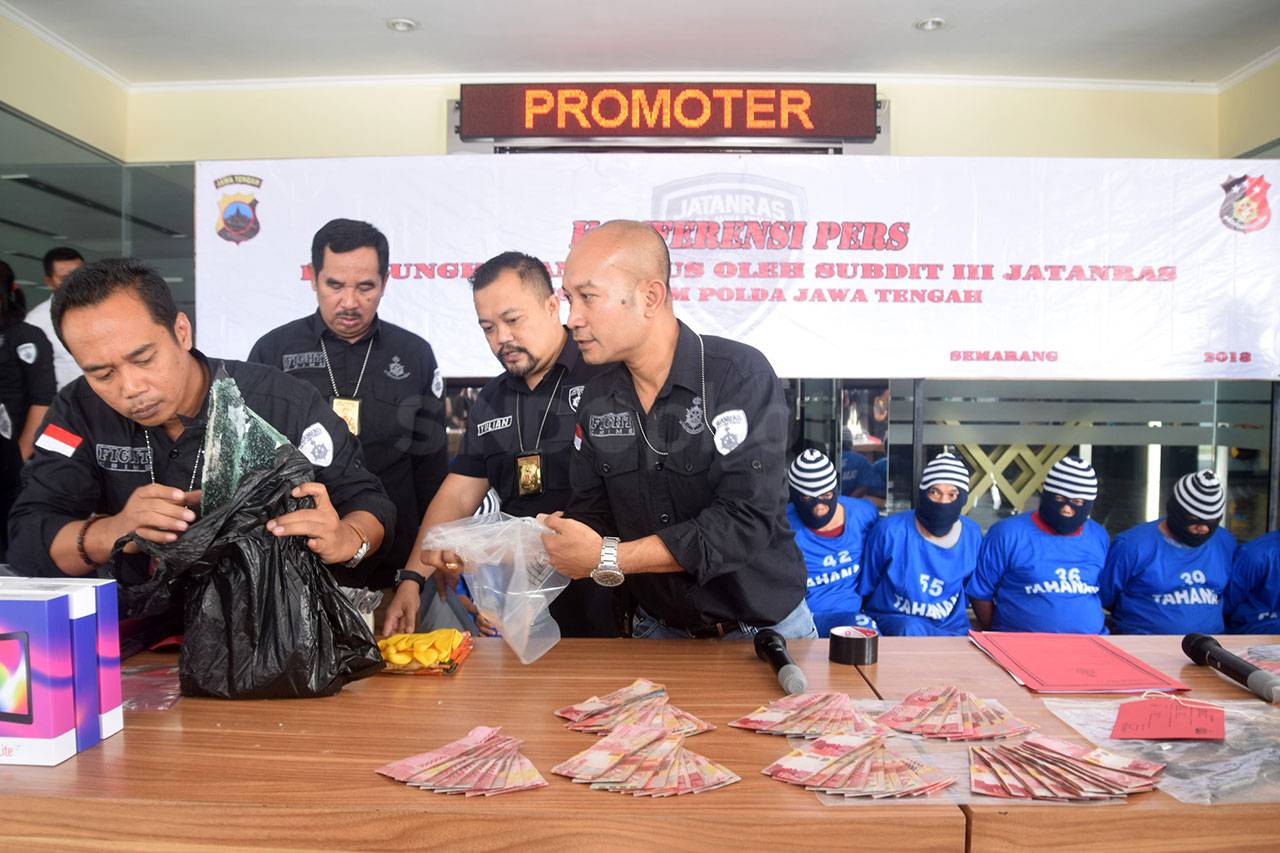 Polda Jateng Tangkap...