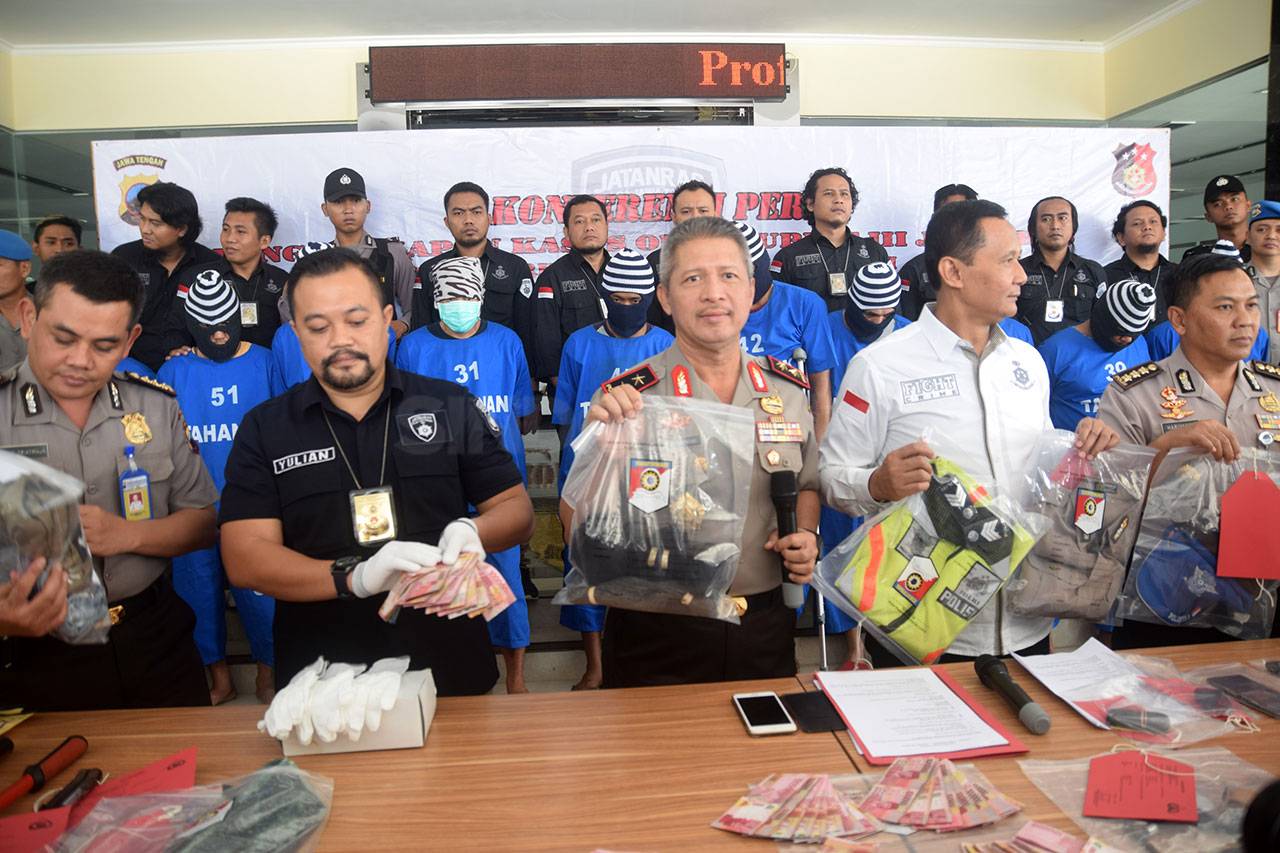 Polda Jateng Tangkap...