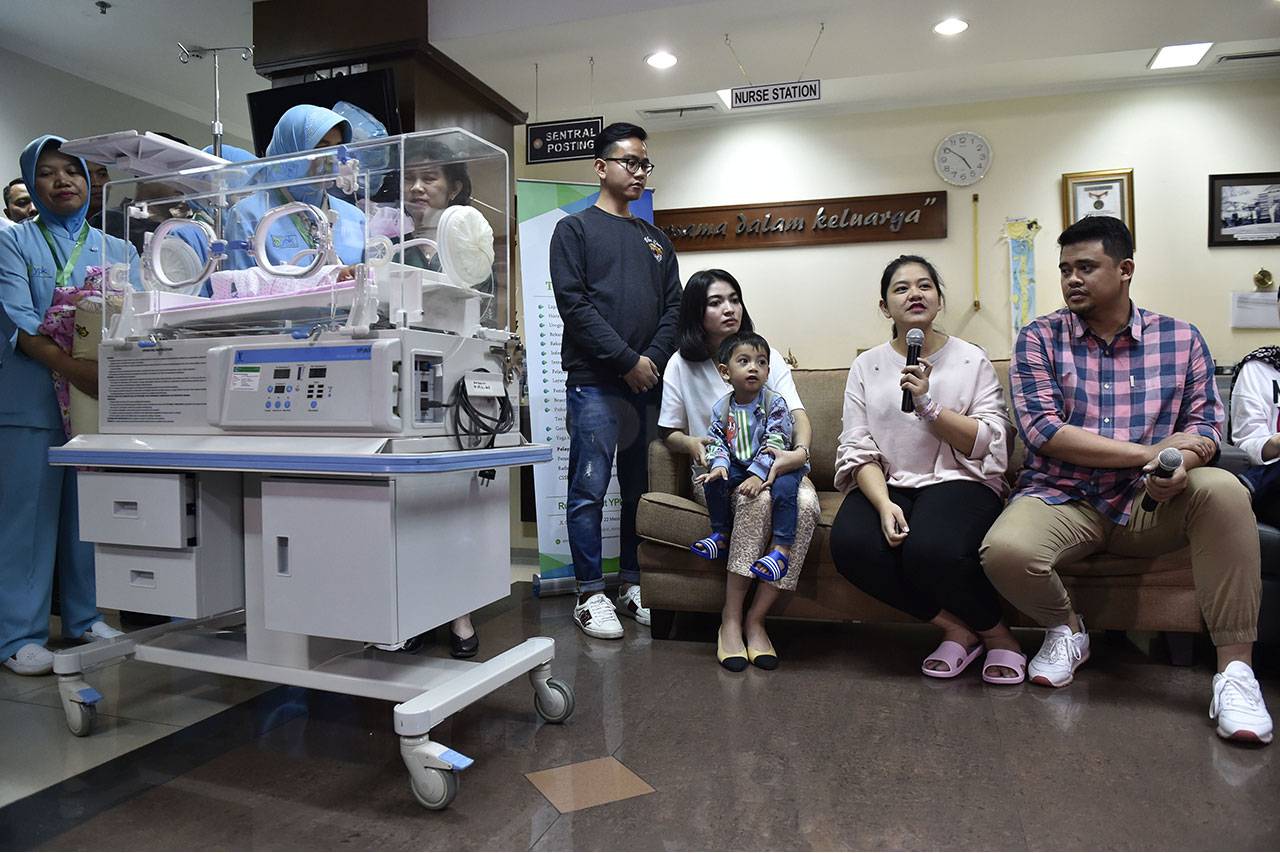 Kahiyang dan Bobby Kenalkan...