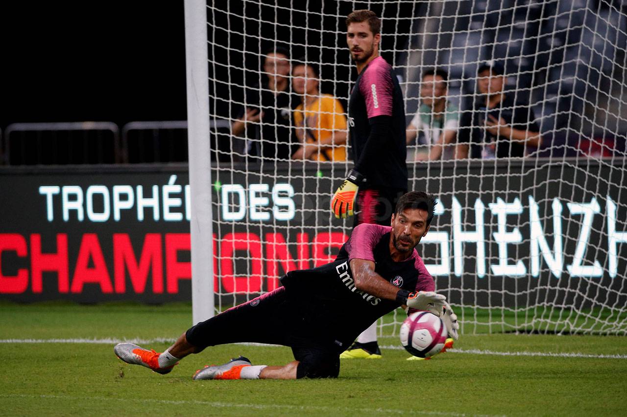 Buffon dan Neymar Ikuti...