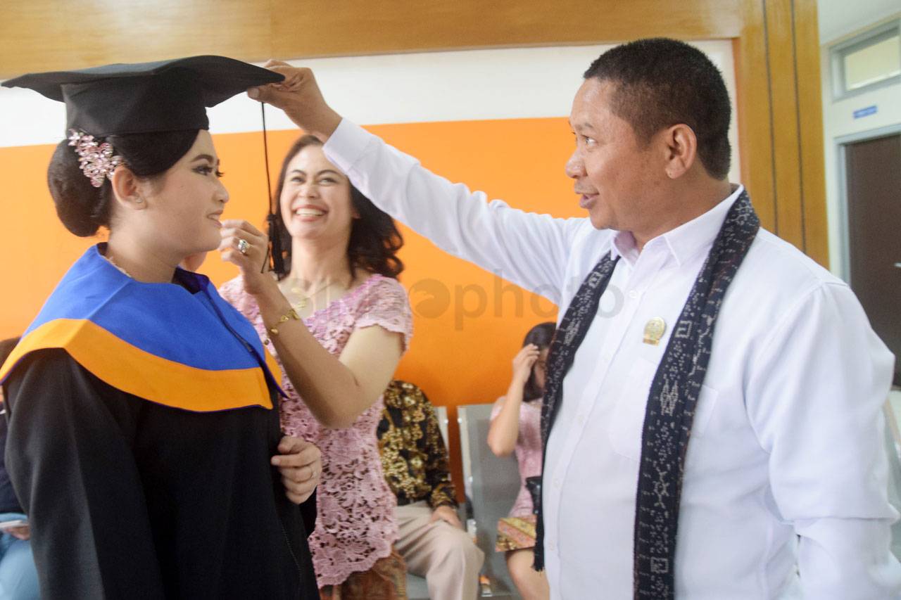 Lulusan Sarjana Termuda...