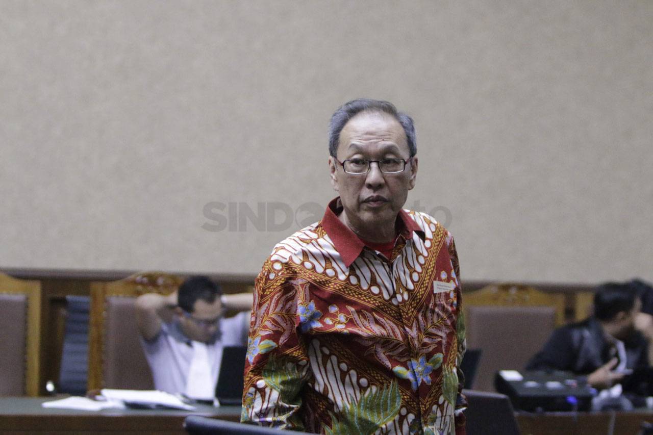 Mantan Ketua Komisi...