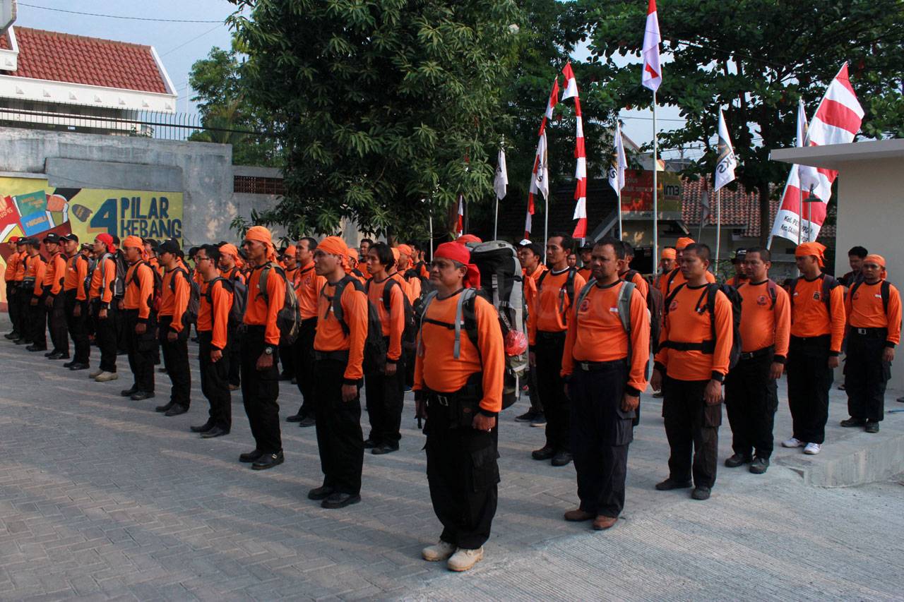 PKS Jateng Berangkatkan...
