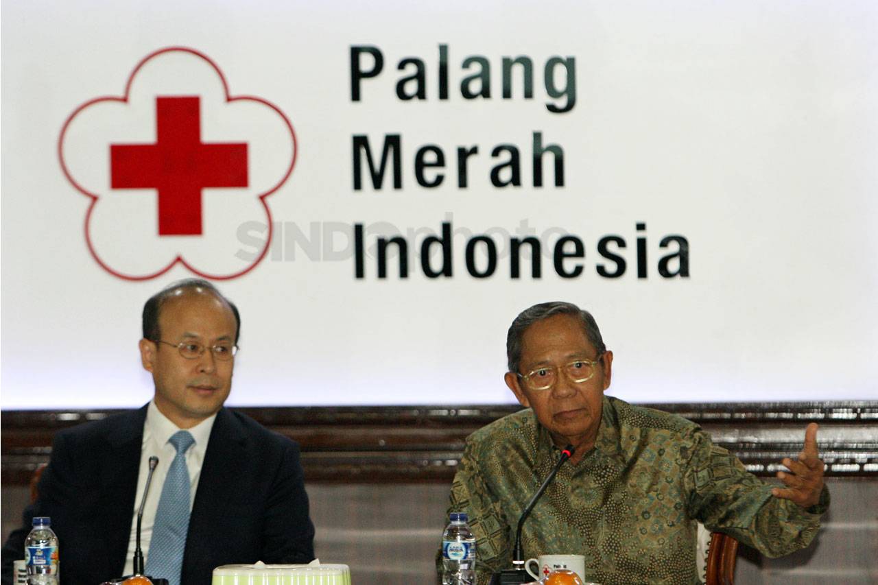 PMI Terima Donasi dari...