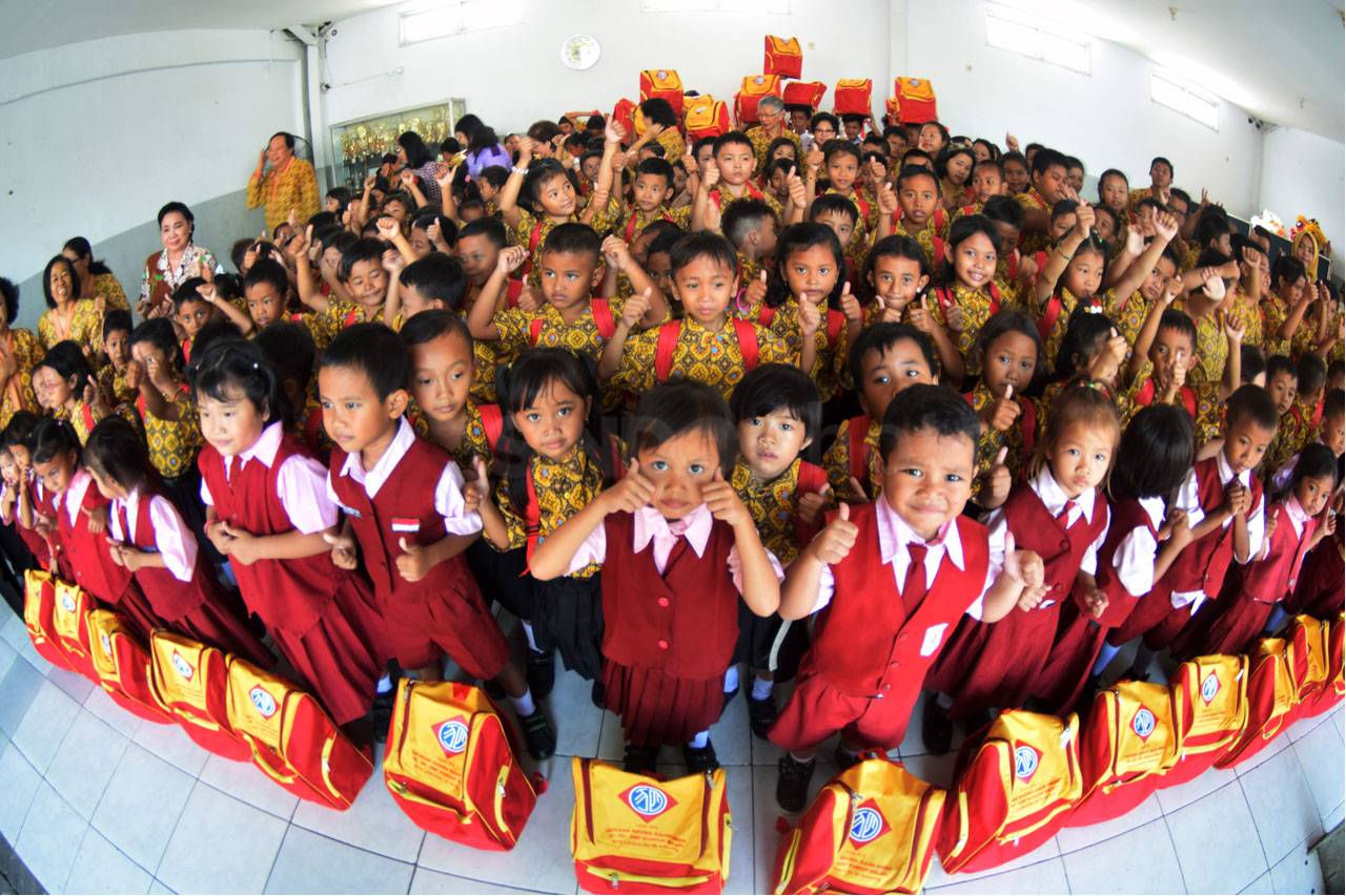 Ratusan Siswa Kuncup...